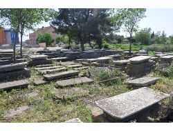 Osmanlı’ya Sığınan Yahudilerin Mezarlığı Temizleniyor
