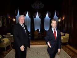 Medvedev'den İşsizlik Uyarısı