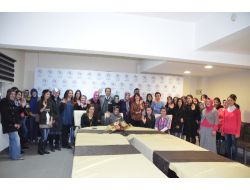 Erzurumlu Öğrenciler Hem Şehirlerini Hem Trabzon'u Gezdi