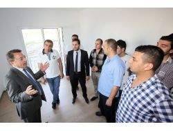 Ak Parti'li Gençler Kıyıkent Evleri'ni Beğendi