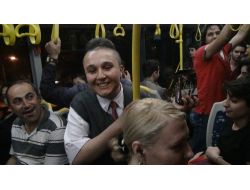 Halk Otobüsünde Şeker Oyunu (Özel)