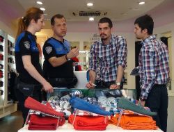 Polis, Vatandaşları Dilencilere Karşı Uyardı