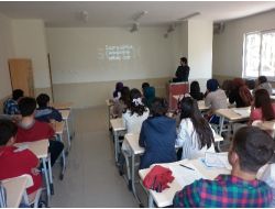 Öğrencilere Zararlı Alışkanlıklar Semineri Verildi