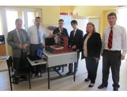 Orhangazi Teknik Ve Endüstri Meslek Lisesi'nden Masa Üstü 3 Eksenli Cnc Tezgahı