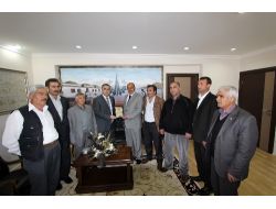 Muhtarlar, Aziziye Belediyesi’ne Teşekkür Plaketi Verdi