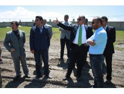 Vali Tekinarslan, Okul İnşaatlarında İncelemelerde Bulundu