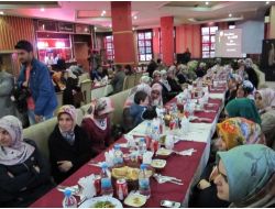 Başkan Arslan, Kur’an Kursu Öğreticileriyle Yemekte Buluştu