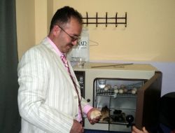 İlkokul Öğrencileri Laboratuvarda Civcivin Yumurtadan Çıkmasını Gözlemledi