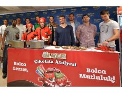 Fenerbahçe Ülker'den, Ülker Çikolata Fabrikasını Ziyaret Etti