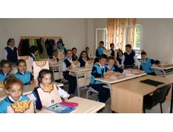 Hayrat Vakfı'ndan Öğrencilere Kur'an-ı Kerim