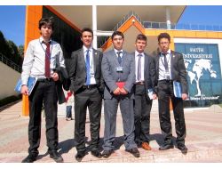 Kılıçaslanlı Öğrenciler, Bm’de Dünya Sorunları İçin Çözüm Sundu