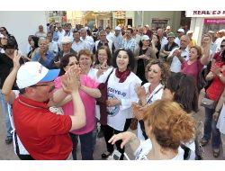 Kuşadası'nda 1 Mayıs Davul Zurnayla Kutlandı