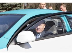 Rusya İlk Hibrid Otomobillerin Seri Üretimine Başlıyor