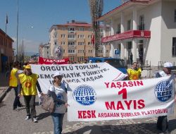 1 Mayıs Ardahan'da Halaylarla Kutlandı