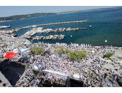 Memur-sen'in Çanakkale'deki 1 Mayıs Kutlaması Bayram Havasında Geçti