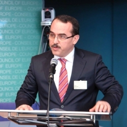 'Hukukun Üstünlüğü, Hukukçunun Değil'