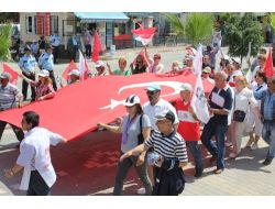 1 Mayıs Edremit'te Bayram Havasında Kutlandı