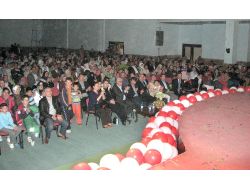 Serhat Lisesi'nin 'Kutlu Doğum' Programı Salona Sığmadı