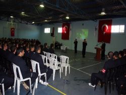Üniversiteli Polis Adayları Eğitime Başladı