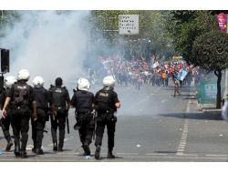 Olaylı 1 Mayıs'tan Cihan Objektiflerine Yansıyanlar