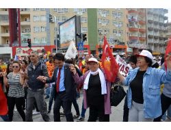 Niğde'de Coşkulu 1 Mayıs Kutlaması