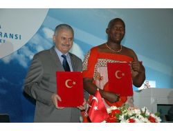 Türkiye 10 Ülkeyle Sivil Havacılık Anlaşması İmzaladı