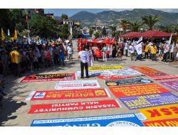 Alanya'da Olaysız 1 Mayıs Kutlaması