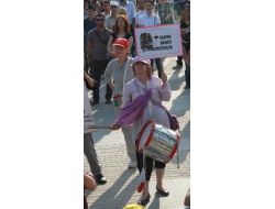 1 Mayıs Törenine Çöpçünün Dansı Damga Vurdu