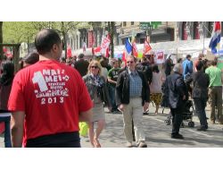 Brüksel’de 1 Mayıs Şenlik Havasında Geçti