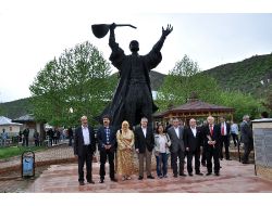 Akil İnsanlar, Tunceli'de Cemevi Ziyaret Etti!