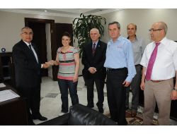 Bulduğu 5 Bin Liralık Altını Sahibine Teslim Etti