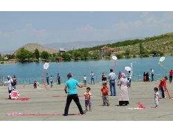 Çeküder Üyeleri Bahar Şenliğinde Stres Attı