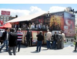 Çanakkale Zaferi'ni Anlatan Gezici Müzeye Yoğun İlgi