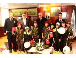 Minik Trafikçilerden Başkan Dede'ye Ziyaret