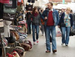 Pazarcılar 5 Euro İçin Pazarlık Yapan Turist İstemiyor