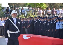 Şehit Polisin Cenazesi Uğurlandı