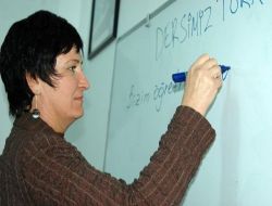Yerleşik Yabancılar, Komşularıyla Sohbet Edebilmek İçin Türkçe Öğreniyor