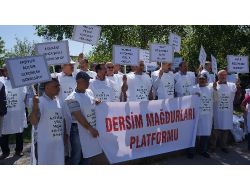 Tbmm Önünde ‘kefenli’ Protesto