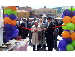 Umut Derneği’nden Öğrenciler Yararına Kermes