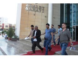 Cemaatin Parasını Çalan Şahsı Linçten Polis Kurtardı