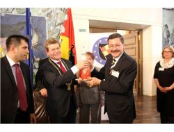 Gökçek, Avrupa Ödülü Kazanan Kentler Birliği Başkanlığı’na İkinci Kez Seçildi