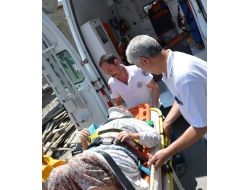 Üçüncü Kattan Aracın Üzerine Düşen Yaşlı Kadın Yaralandı