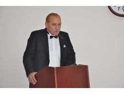 ATATÜRK'ÜN BENZERİ MECLİSTE..