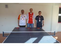 Sarıkaya, Masa Tenisi Turnuvası'nda Şampiyon Oldu