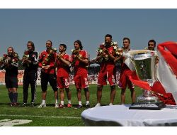 Ptt 1.lig'e Yükselen Balıkesirsopr Şampiyonluk Kupasını Aldı