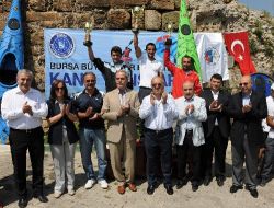 Kano Yarışlarında Kupa Sevinci