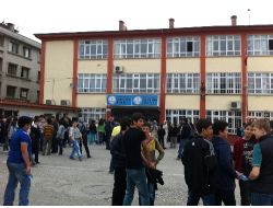 Sbs Provasında Öğrenciler Büyük Heyacan Yaşadı