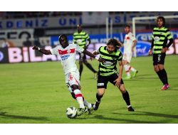 Medical Park Antalyaspor: 1 - Akhisar Belediyespor: 0 (İlk Yarı)