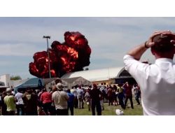 Gösteri Uçağının Yere Çakılma Anı Kamerada