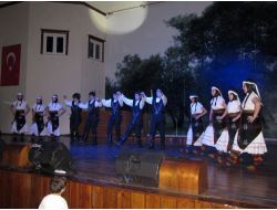 Edremit Özel Özcan Koleji Kültür Ve Sanat Şöleni Düzenledi